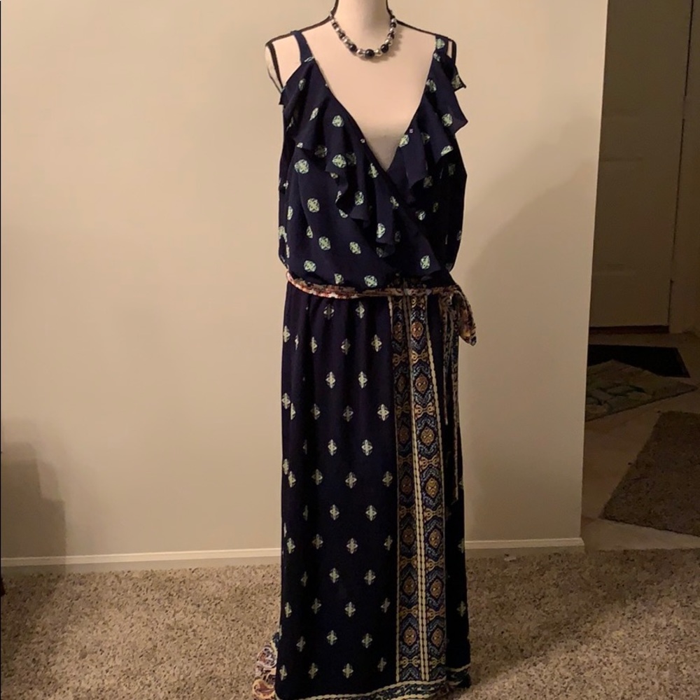 Luxology Maxi v Neck Ruffle Dress with Belt